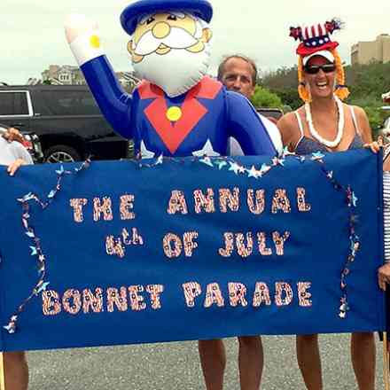 July 4th Bonnet Parade